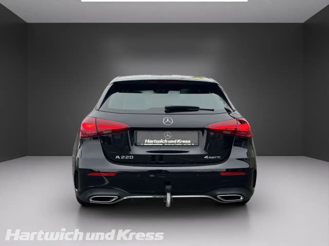 Mercedes-Benz A 220 4MATIC AMG Line