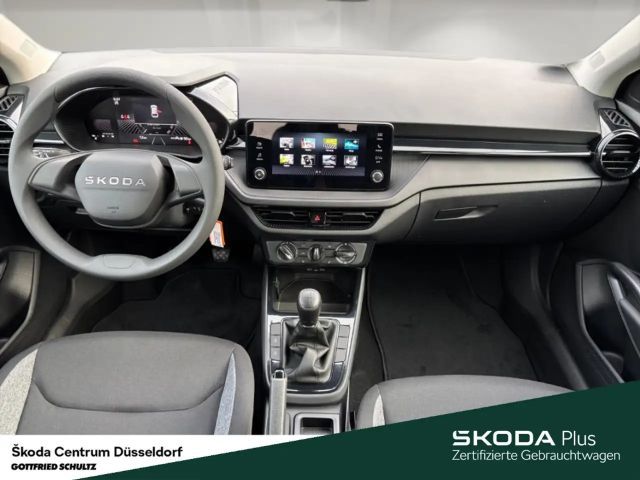 Skoda Fabia ESSENCE 1 0 MPI 59 KW 5-GANG-SCHALTGETRIEBE Sitzhe