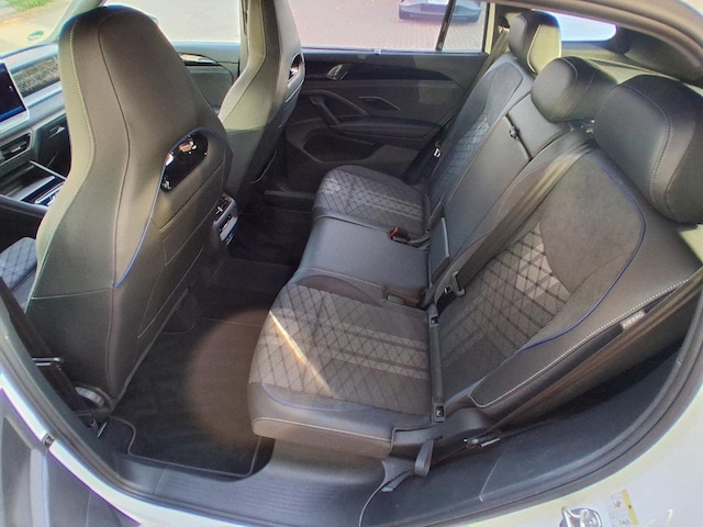 Volkswagen Tayron Tayron PHEV  R-L  P 130 TSID6F