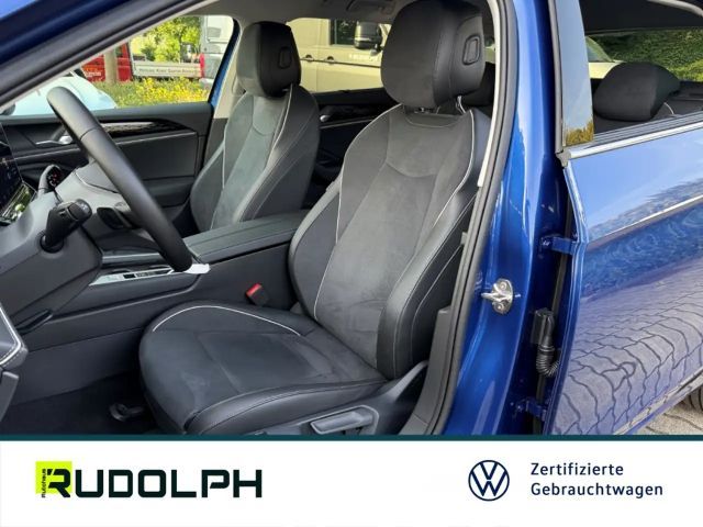 Volkswagen Passat 1.5 eTSI Business DSG