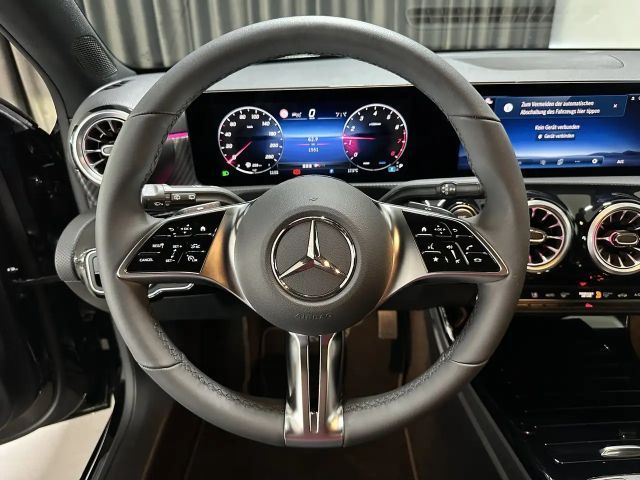 Mercedes-Benz A 200 Progressive