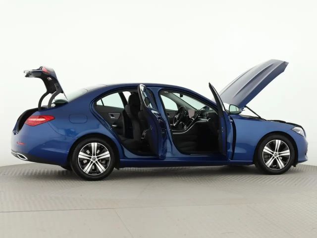 Mercedes-Benz C 200 AVANTGARDE Sedan