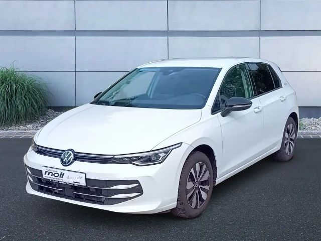 Volkswagen Golf 1.5 eTSI DSG