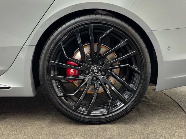 Audi RS4 Avant Quattro