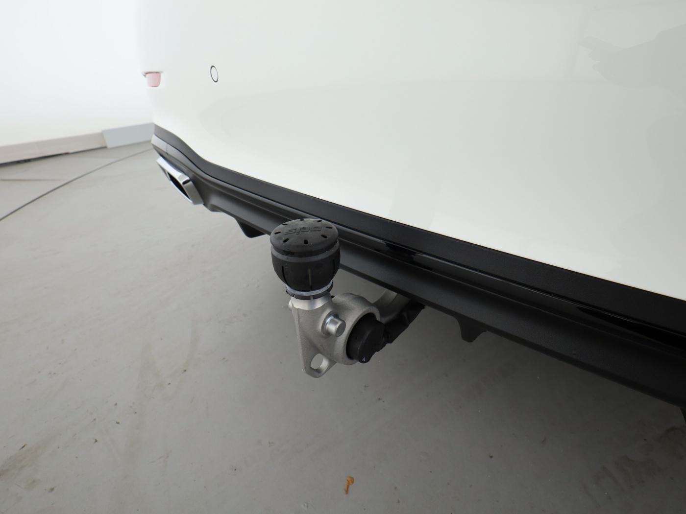 Mercedes-Benz C 200 Sedan