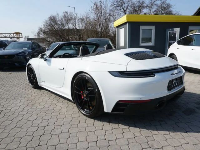 Porsche 911 Cabriolet Carrera GTS