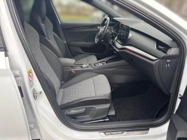 Skoda Octavia 1.5 TSI Combi Sportline