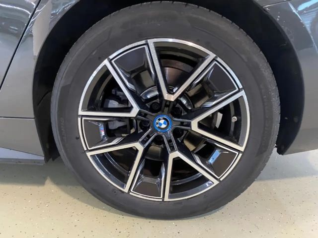 BMW i4 Coupé Gran Coupé Sedan eDrive40