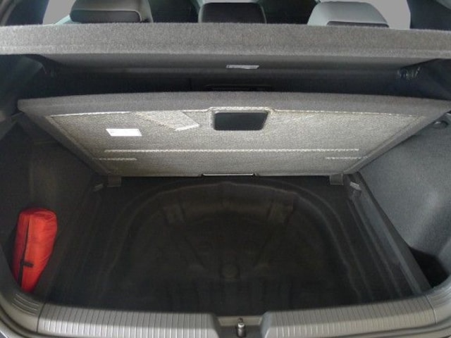 Volkswagen Golf Golf 2,0     R-L  BT140 TSID7F