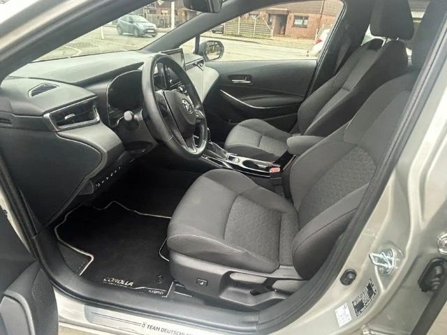 Toyota Corolla Hybride Team D