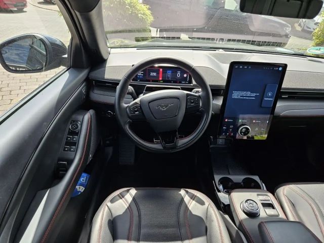 Ford Mustang Mach-E AWD