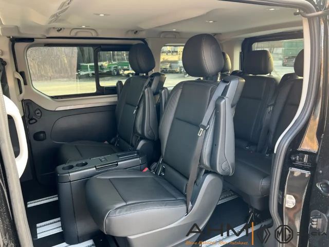 Renault Trafic Blue Combi L1H1 Spaceclass