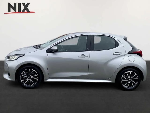 Toyota Yaris Hatchback Hybride Team D