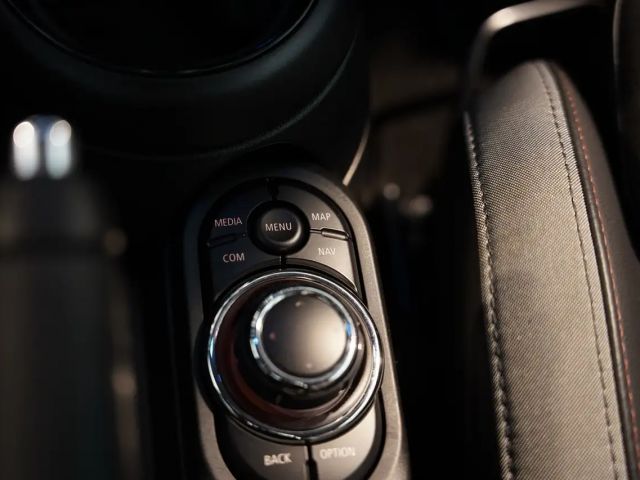 MINI John Cooper Works JCW Trim *2.H *Navi *ACC *Kam