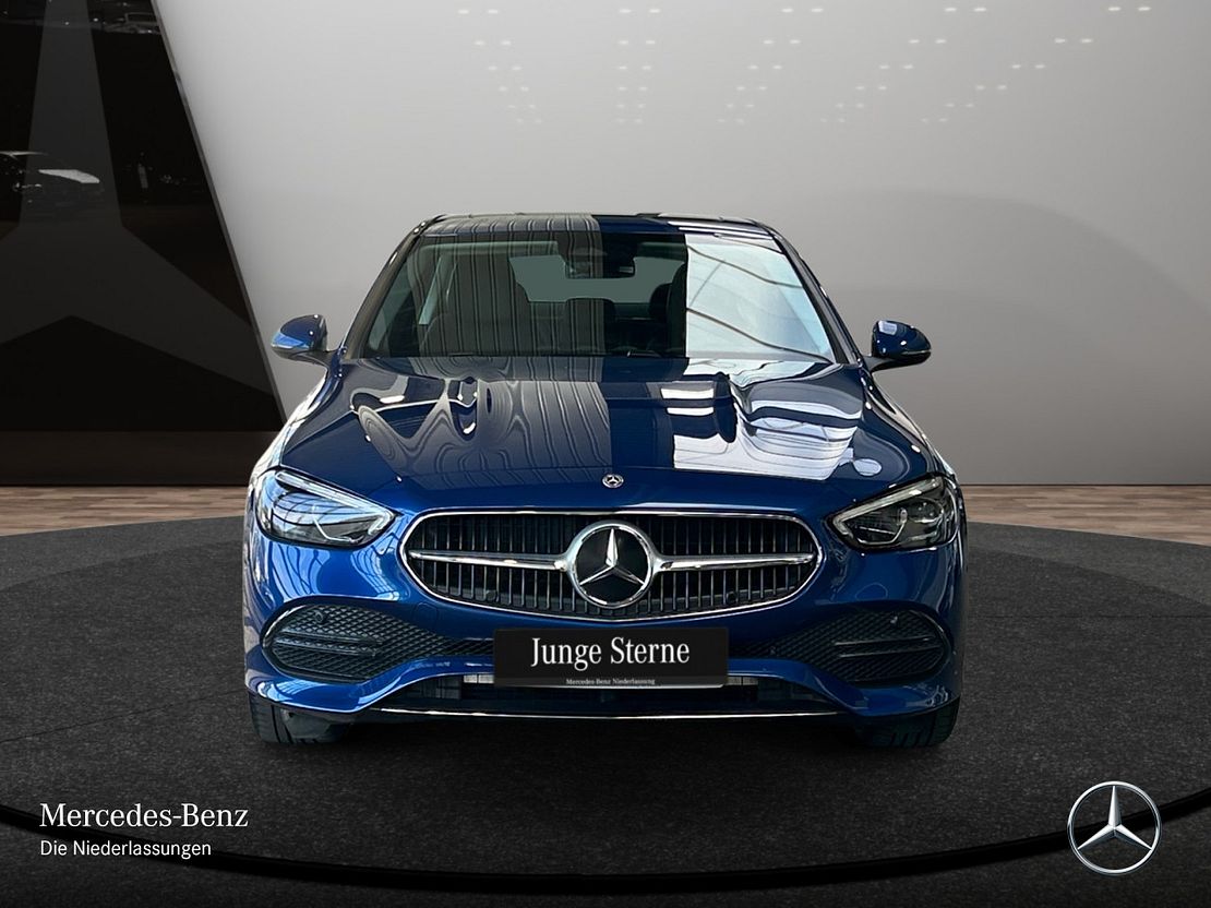 Mercedes-Benz C 200 4MATIC Sedan