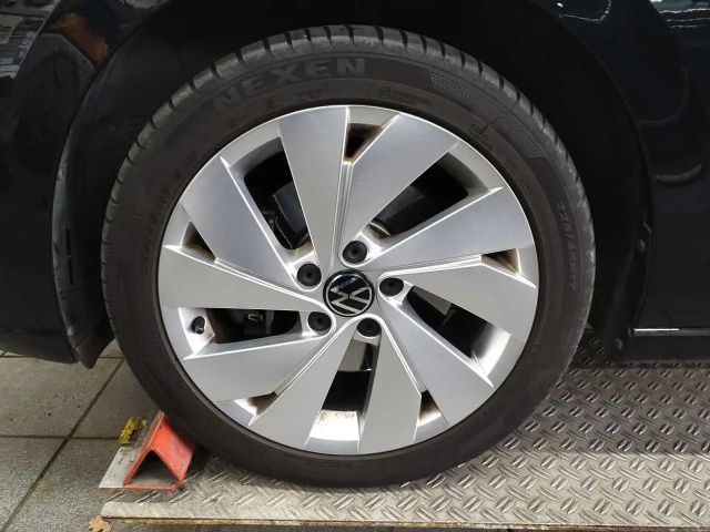 Volkswagen Golf 2.0 TSI IQ.Drive Style Variant