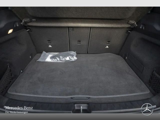 Mercedes-Benz GLA 180 AMG Line