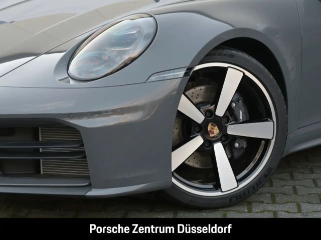 Porsche 992 Carrera Coupé