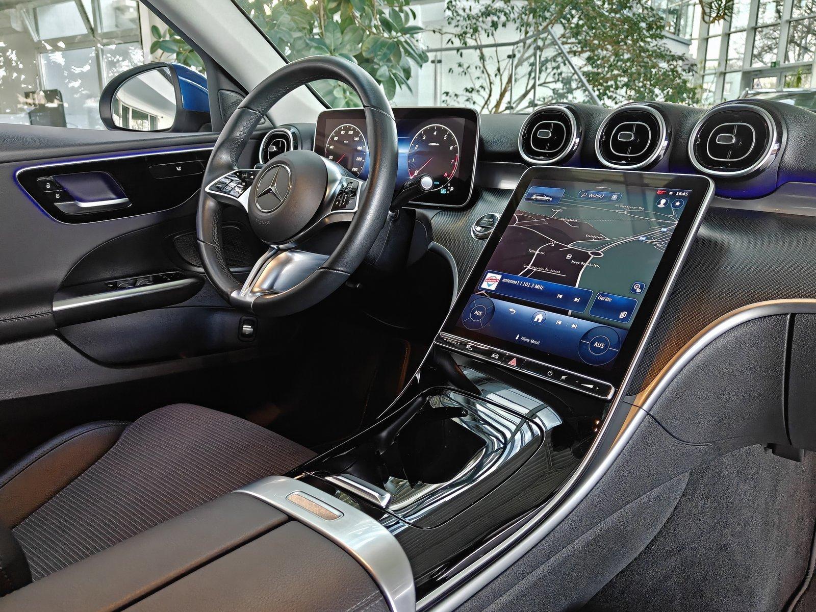 Mercedes-Benz C 180 AVANTGARDE Estate