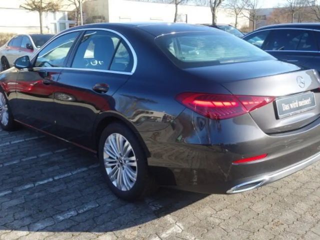 Mercedes-Benz C 180 AVANTGARDE Sedan
