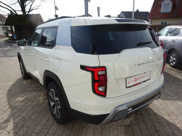 SsangYong Torres 2WD Quartz