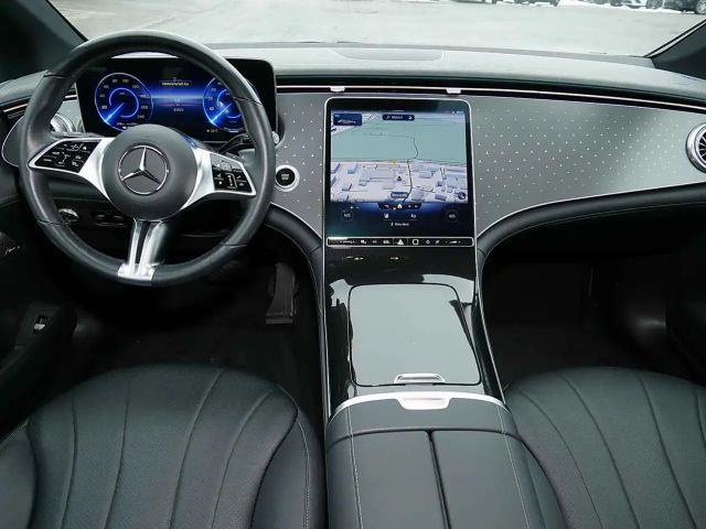 Mercedes-Benz EQE 350 Sedan