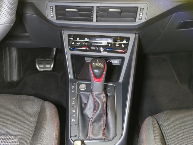 Volkswagen Polo 2.0 TSI DSG