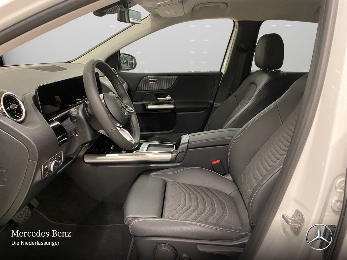 Mercedes-Benz B 200 B 200 d Sedan