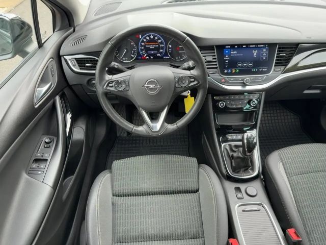 Opel Astra Elegance Sports Tourer