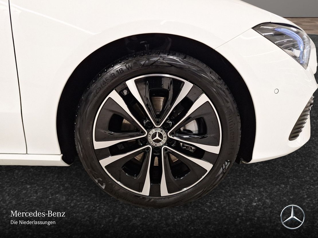 Mercedes-Benz CLA 180 Shooting Brake