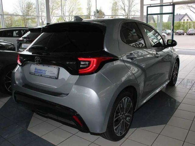 Toyota Yaris Hatchback Hybride Plus Style