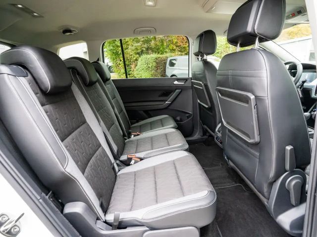 Volkswagen Touran 1.5 TSI DSG