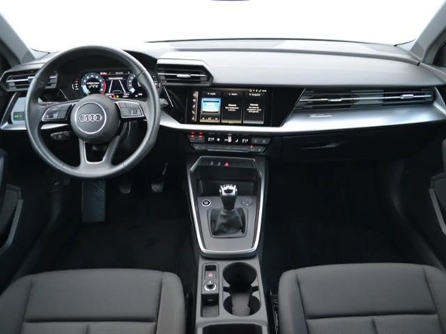 Audi A3 30 TFSI Sedan Sportback