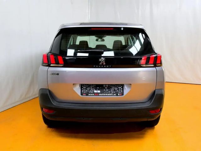 Peugeot 5008 Active Pack BlueHDi EAT8