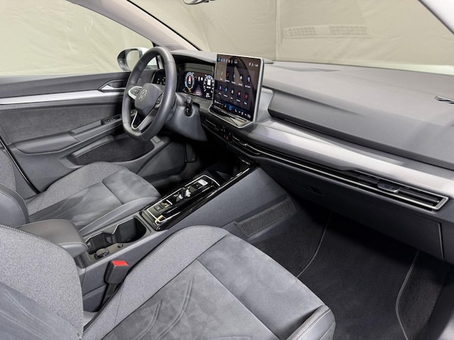 Volkswagen Golf 1.5 eTSI DSG Style