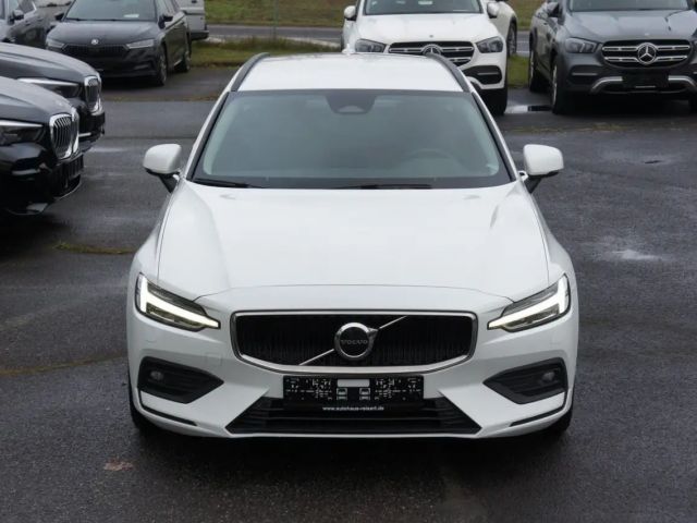 Volvo V60 Core