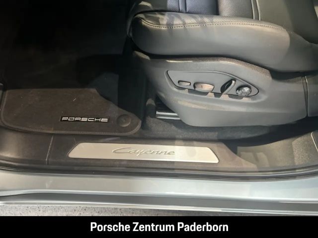 Porsche Cayenne Sportabgasanlage Panorama LED-Matrix