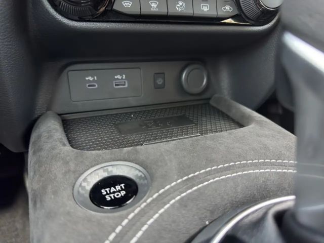 Nissan Juke 1.6 Hybrid 4AMT N-Design 69 kW, 5-türig