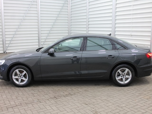 Audi A4 30 TDI S-Tronic Sedan