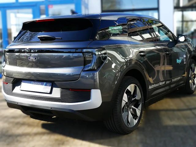 Ford Explorer Premium RWD