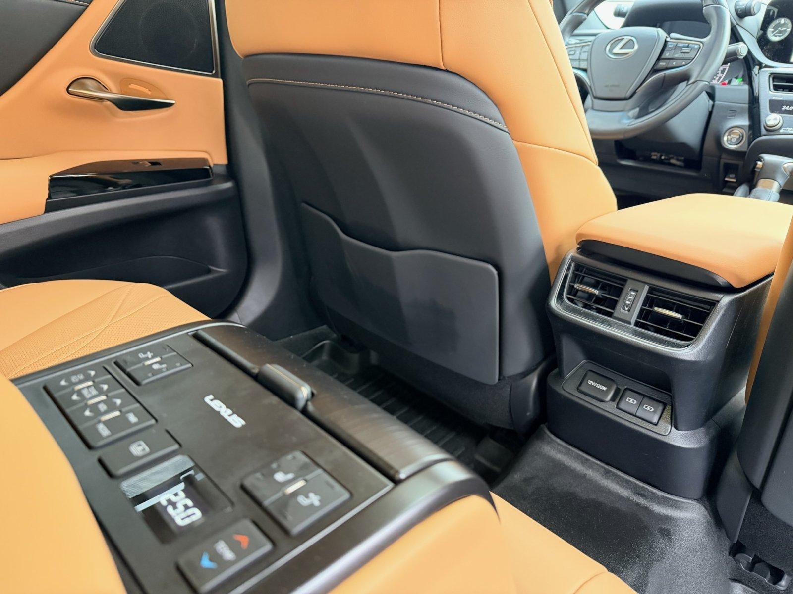 Lexus ES Luxury Line