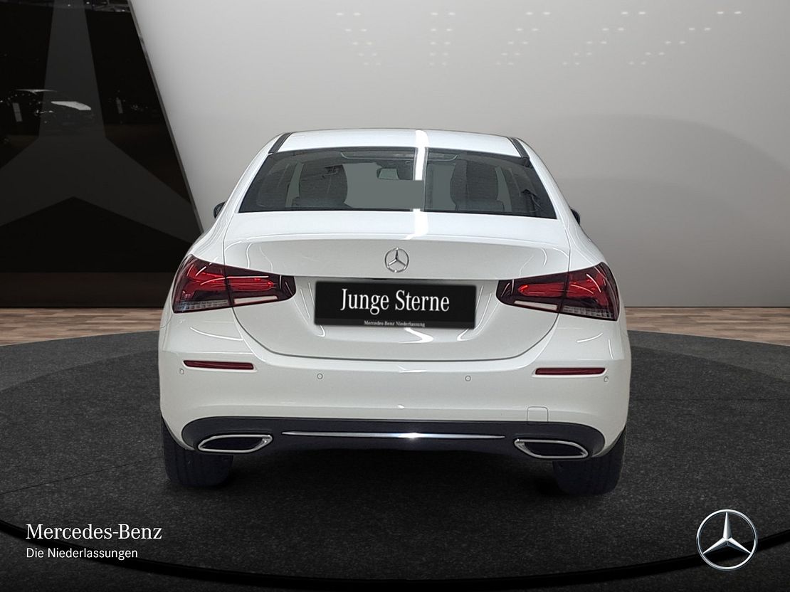 Mercedes-Benz A 180 A 180 d