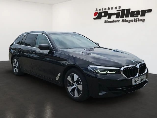 BMW 530 530i Touring xDrive
