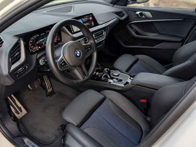 BMW 135 135i Sedan xDrive