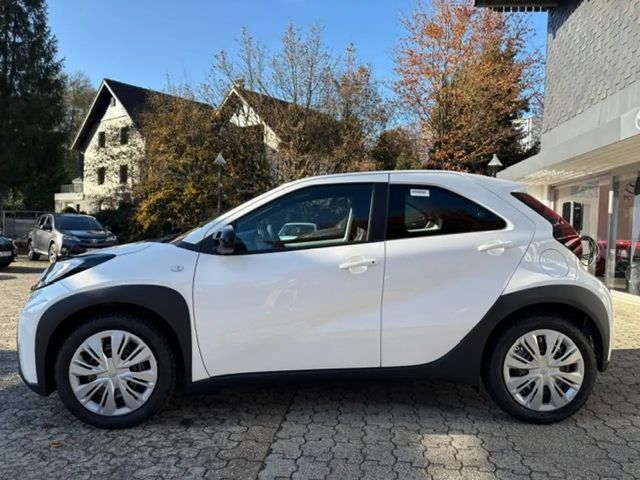 Toyota Aygo X Business Hatchback