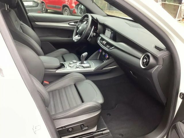 Alfa Romeo Stelvio Q4 Turbo Veloce