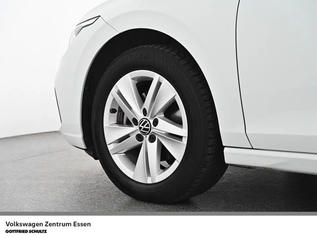 Volkswagen Golf Life Variant