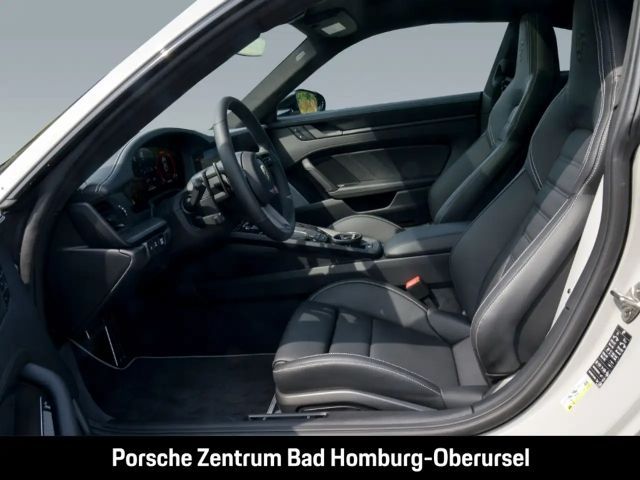 Porsche 992 Carrera Coupé GTS