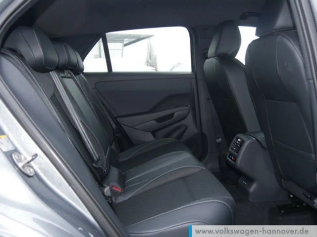 Volkswagen T-Roc 1.5 eTSI DSG IQ.Drive R-Line