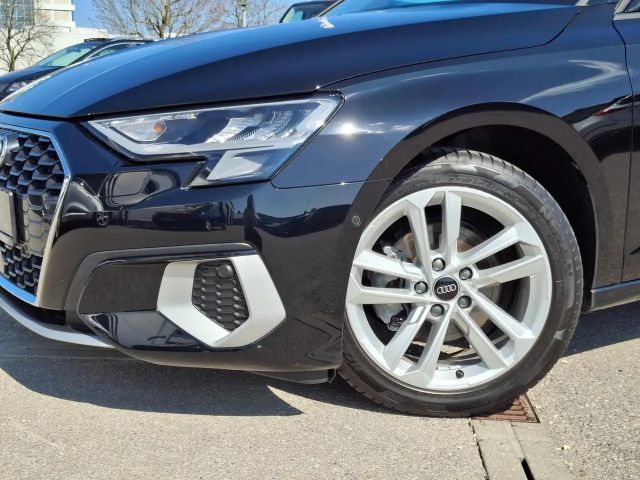 Audi A3 30 TFSI S-Tronic Sedan Sportback